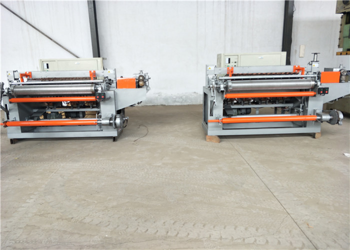 Galvanized Wire Welding Machine , Wire Mesh Equipment For Roll Mesh 100-120 Times / Min