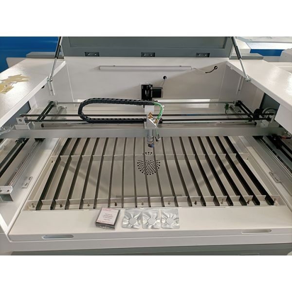 Taiwan Hiwin square rails Taiwan Hiwin square rails