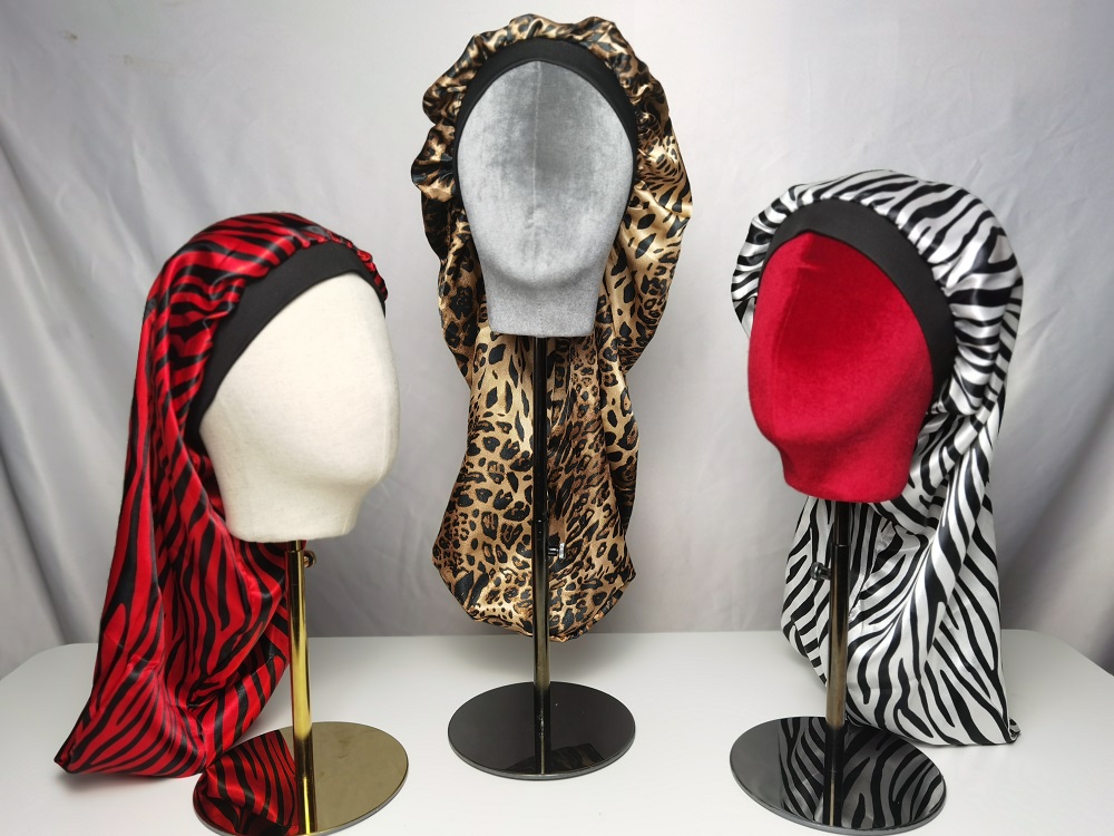 Hot Stamping Satin Hair Bonnet , 50cm Elastic Sleep Cap For Long Hair