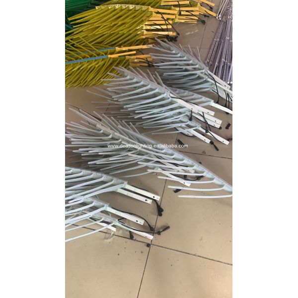 led color changing palm tree light