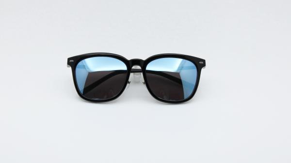 Oversized Mirrored Sunglasses for Women Daily Driving Outdoor Wear UV 400