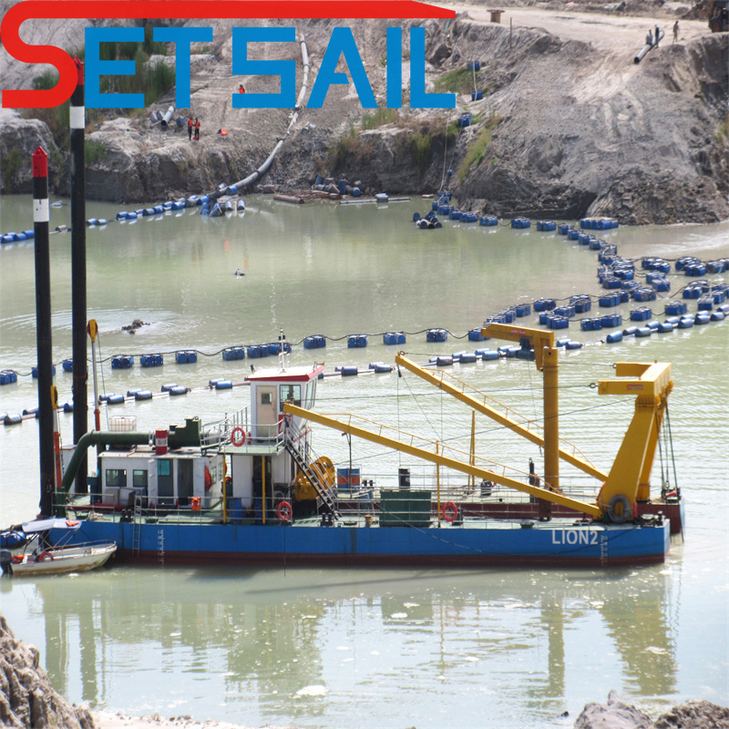 Water Flow 3000m3 18inch Cutter Suction Dredger