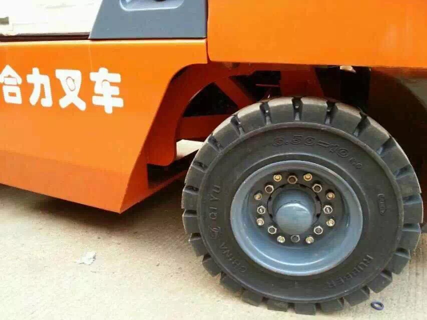 solid tire 28x9 15 forklif tires forklift tyre press machin Forklife tyre 600-9 750-15 750-16 750-20 all sizes white so