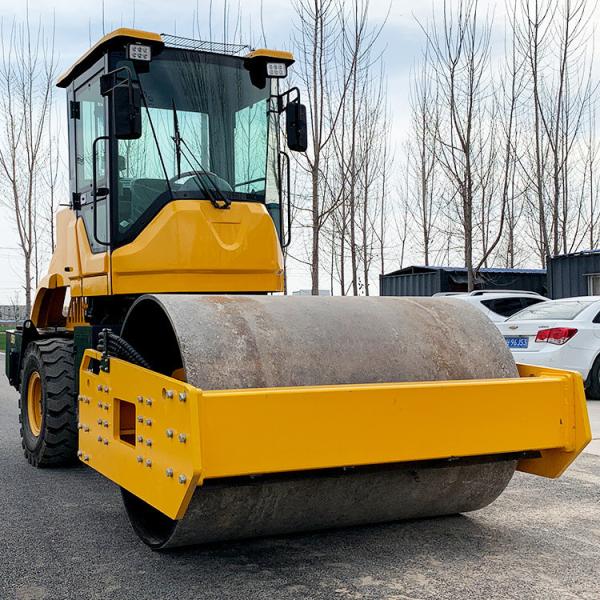 Kawasaki Hydraulic Valve Vibration Road Roller Compactor for Construction