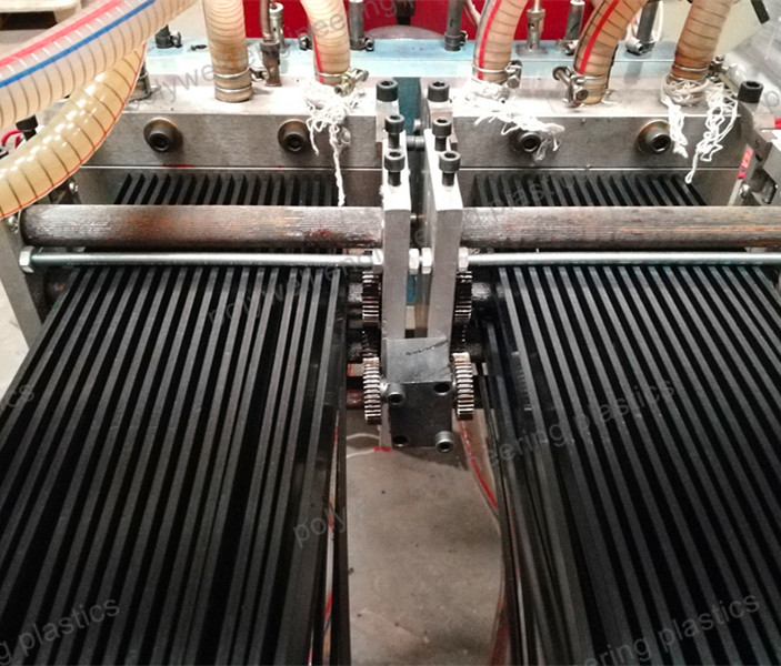 Unique Mold Design For Nylon Extruder Production Of Polyamide Insulation Strips
