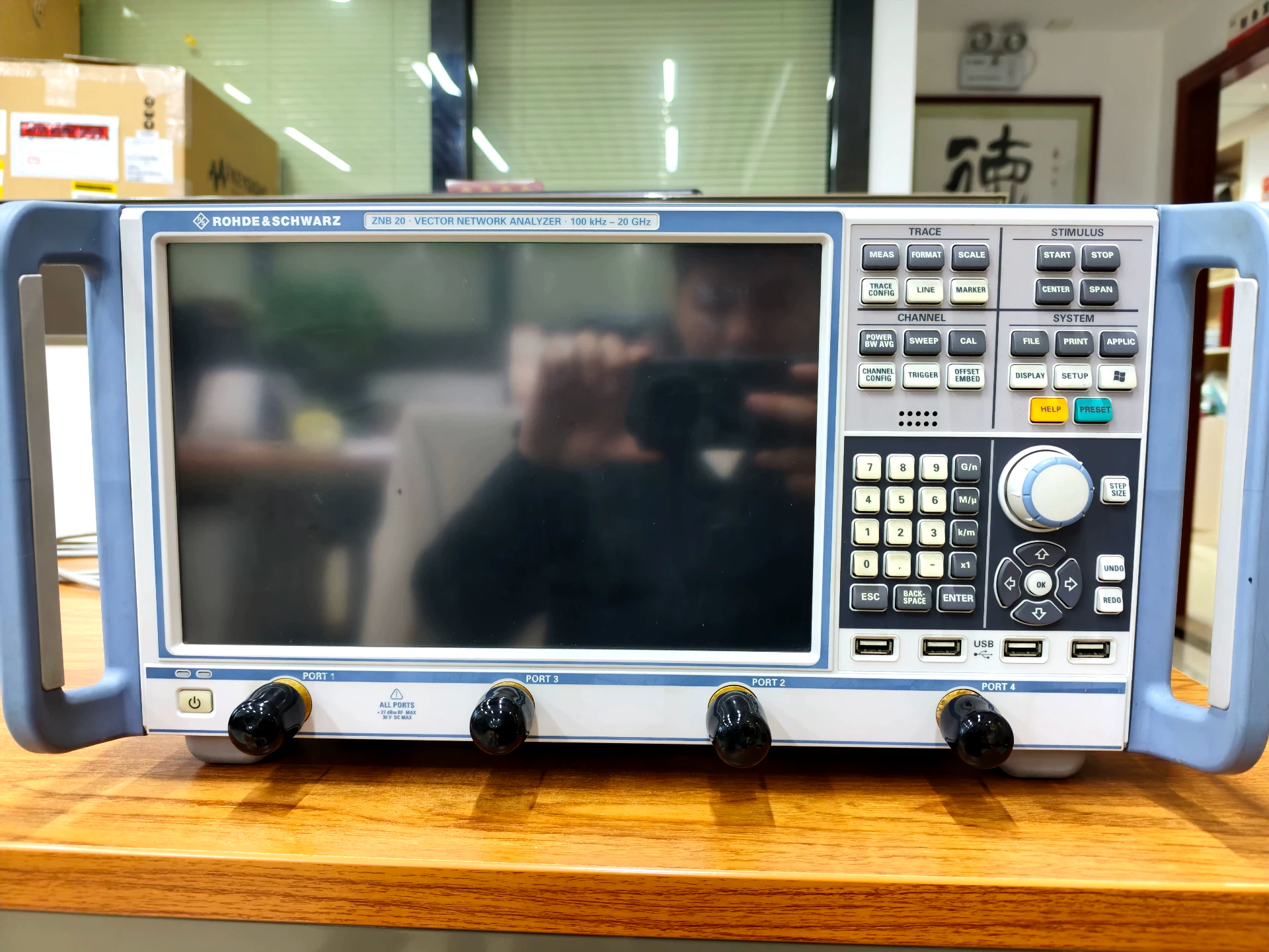 China High Dynamic Range Vector Network Analyzer Rohde & Schwarz ZNB20 VNA 20 GHz on sale