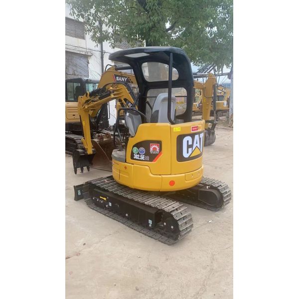 used crawler excavator CAT 302.5 with cheap price 3ton