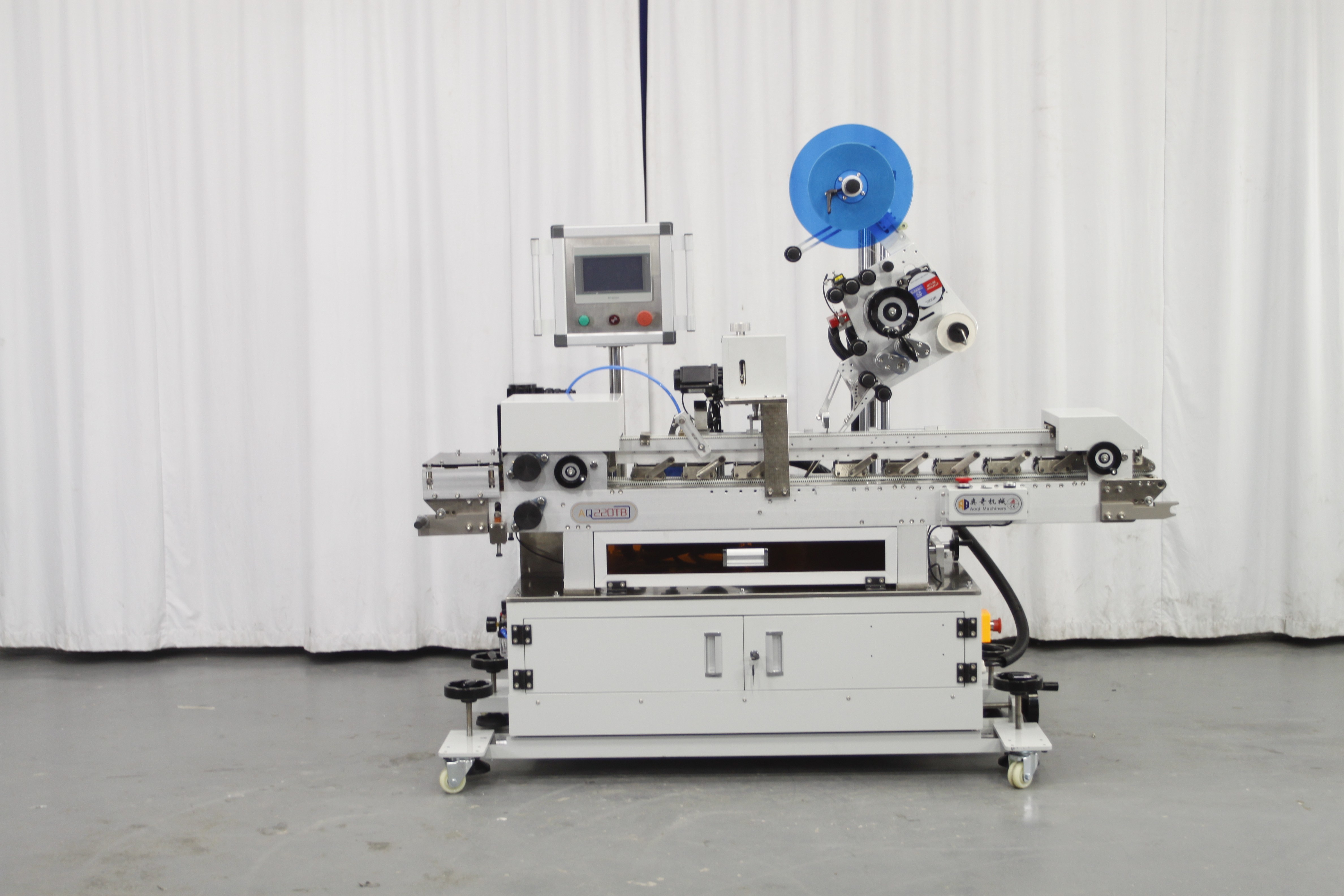High Speed Pharmaceutical Leaflets Folding And Labeling Machine 480/600mm Width Outsert