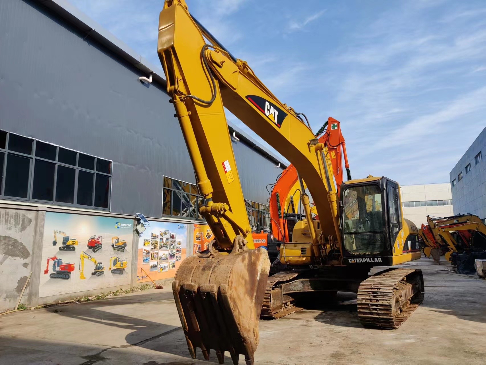 2015 To 2021 Year Used CAT Excavators 320C Crawler Excavator With 6 Cylinders