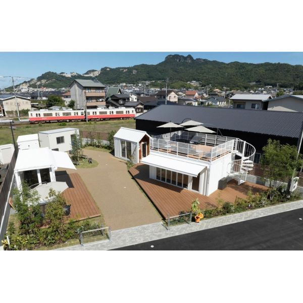 Tourism Prefab Units Vacation Container Cabins Turnkey Accommodation for Resort Glamping Eco-Tourism Ventures