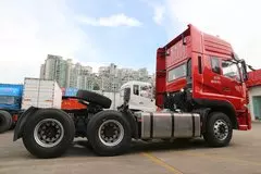 4-Cylinder Left Steering 40t 6x4 Heavy Duty Diesel Lorry Tractor with 12-Speed Manual