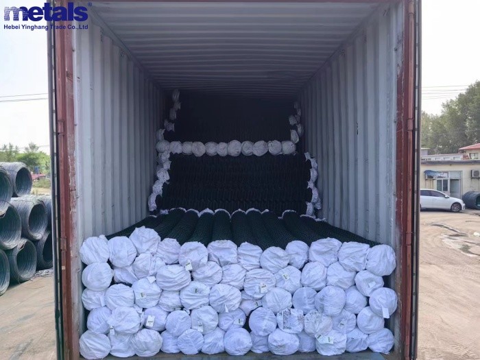 Wholesale Price Commercial Pvc Diamond Mesh Roll 6 Ft 8 Foot Tall Chainlink Cyclone Wire Galvanized Chain Link