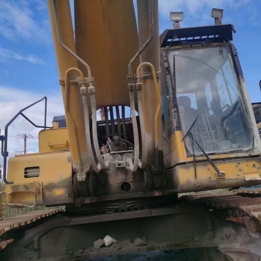 2016 Japan Made Komatsu PC 850-8E0 Used Excavator with 85 Ton Capacity and 3.4 m3 Bucket