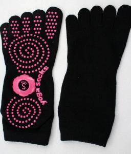 Wholesale anti skidding yoga sports socks from china suppliers