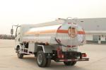 Howo 4×2 Oil Tanker Lorry / High Safety Light Duty Fuel Transport Trucks 8280