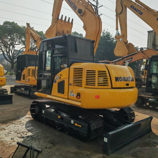 Used Crawler Excavator construction excavator /used KomatsuPC70-8 pc50 pc55 with cheap price /used excavators japan