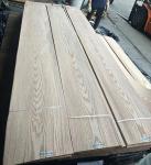 Red Oak Wood Veneer 0.45mm Thickness Crown Cut panel Grade AAA