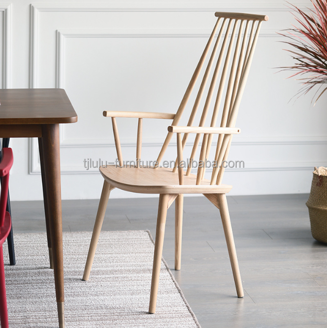 Solid Wood Modern Restaurant Chair for Natural Rattan Dining in Luxury Hotels and Restaurants