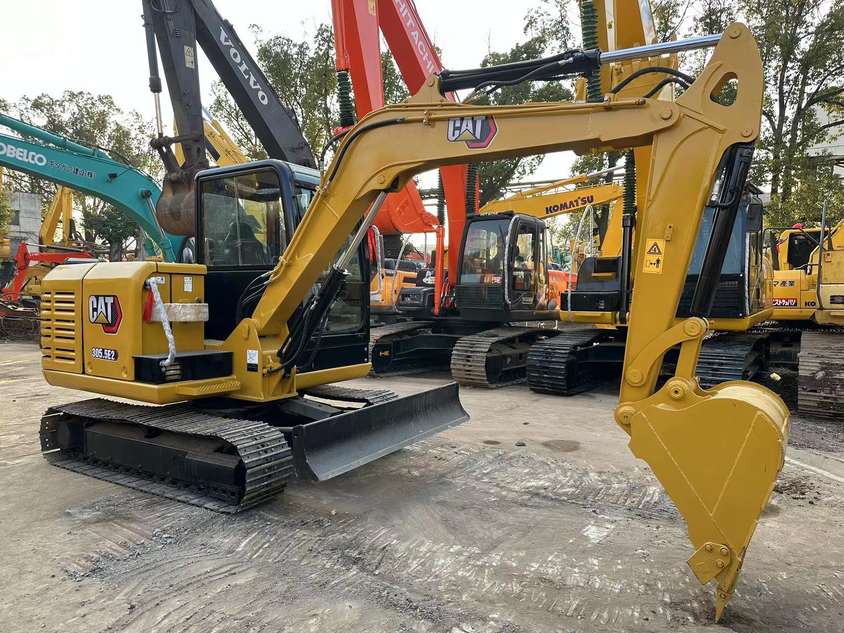 Original Hydraulic Cylinder Used CAT 305 Mini Excavator 5ton Loader at Lower in Japan