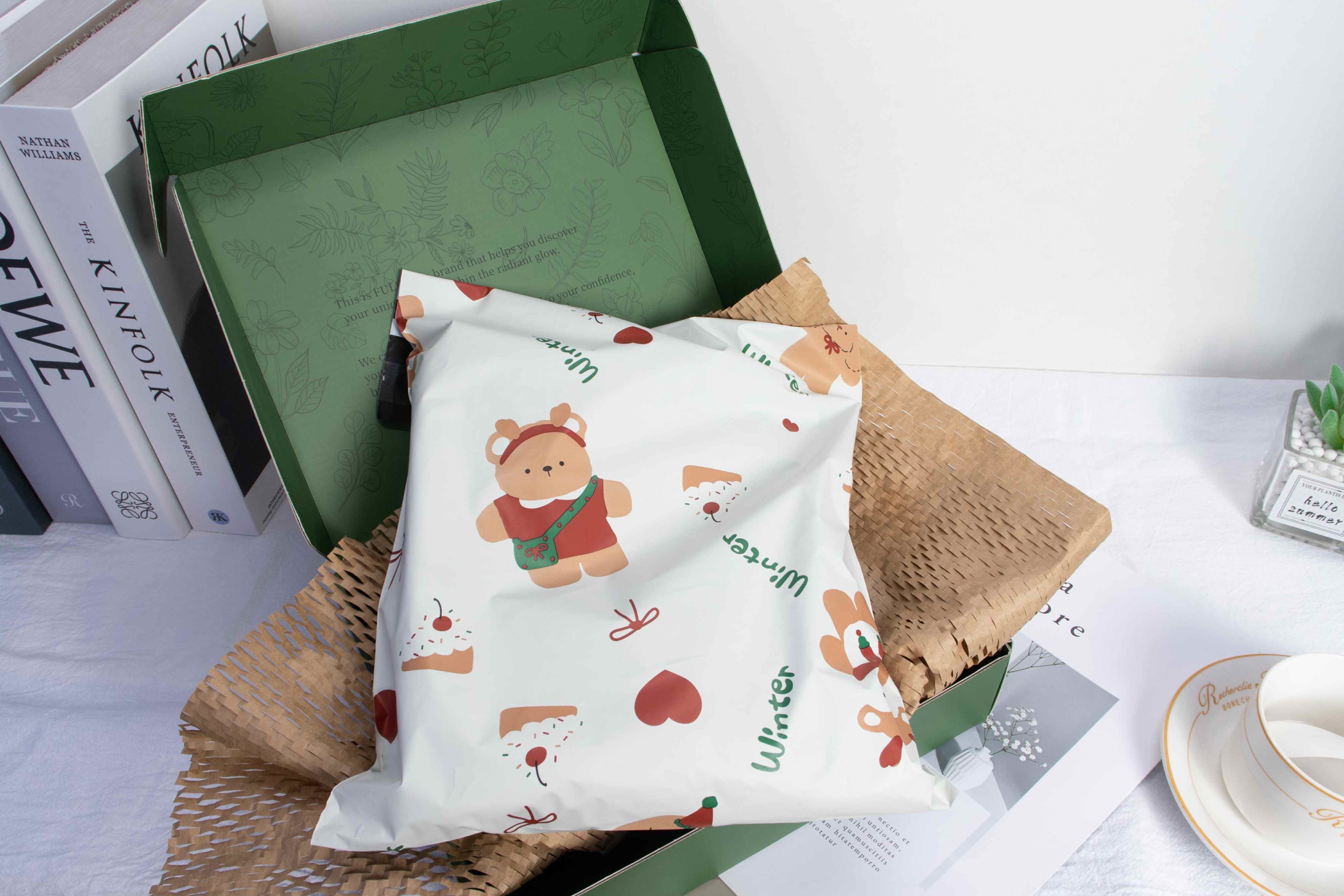 Customizable Express Delivery And Shipping Bag Self Adhesive Waterproof